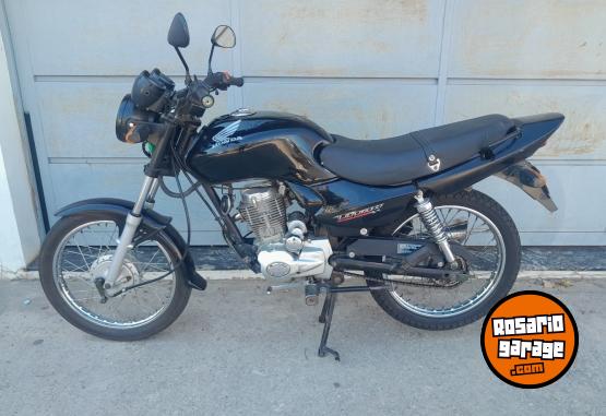 Motos - Honda 150 2013 Nafta 11000Km - En Venta