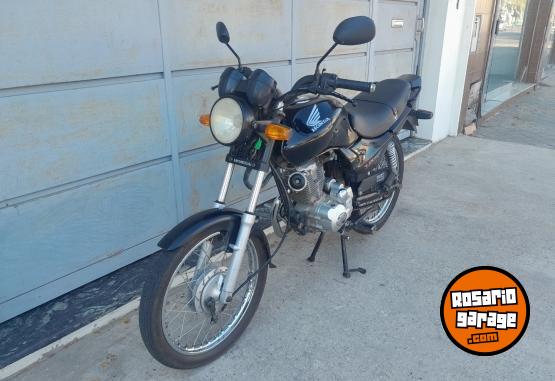 Motos - Honda 150 2013 Nafta 11000Km - En Venta