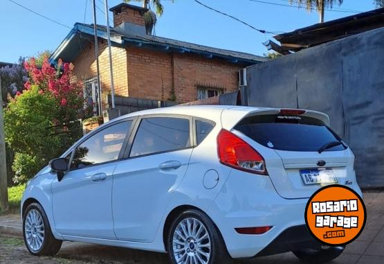Autos - Ford Fiesta SE 2017 Nafta 175000Km - En Venta