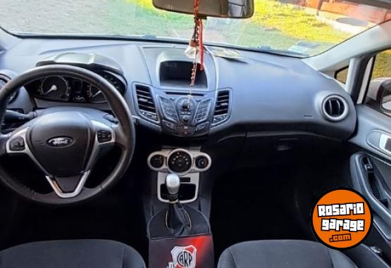 Autos - Ford Fiesta SE 2017 Nafta 175000Km - En Venta
