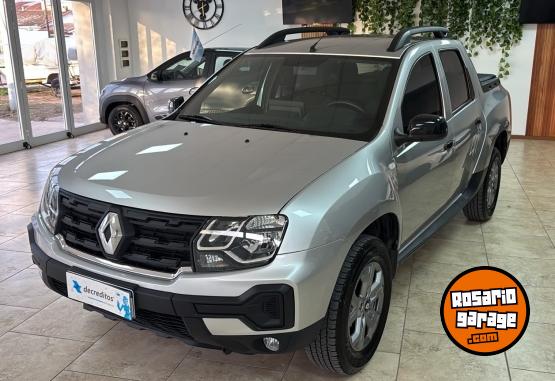 Camionetas - Renault OROCH EMOTION 2025 Nafta 12500Km - En Venta