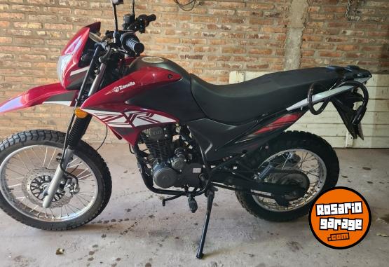 Motos - Zanella ZR 150 2023 Nafta 3700Km - En Venta
