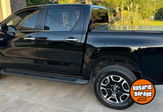 Camionetas - Toyota hilux 2021 Diesel 78000Km - En Venta