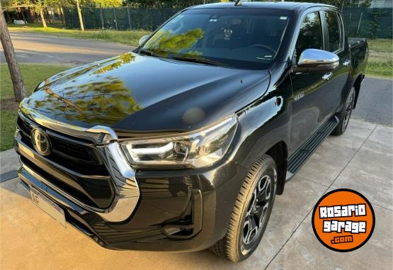 Camionetas - Toyota hilux 2021 Diesel 78000Km - En Venta
