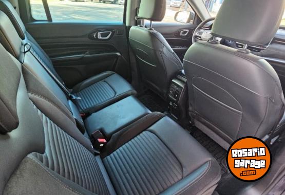 Camionetas - Jeep COMMANDER LIMITED T270 2025 Nafta 20000Km - En Venta