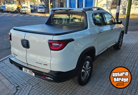 Camionetas - Fiat TORO VOLCANO 2.0 4X4 A/T 2016 Diesel 120000Km - En Venta