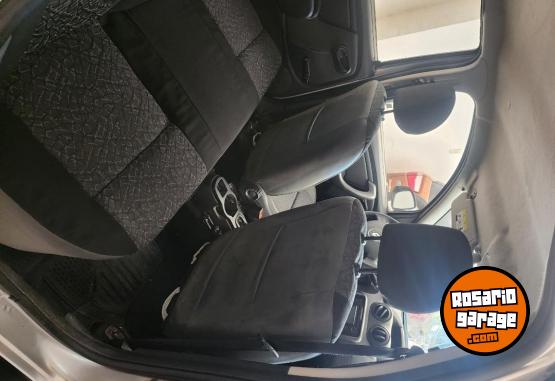 Autos - Renault Duster 2011 GNC 143000Km - En Venta
