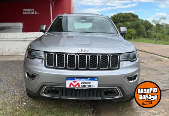 Camionetas - Chrysler JEEP GRAND CHEROKEE LIMIT 2018 Nafta 130000Km - En Venta
