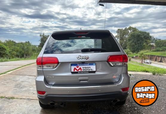 Camionetas - Chrysler JEEP GRAND CHEROKEE LIMIT 2018 Nafta 130000Km - En Venta