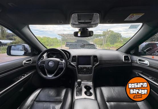 Camionetas - Chrysler JEEP GRAND CHEROKEE LIMIT 2018 Nafta 130000Km - En Venta
