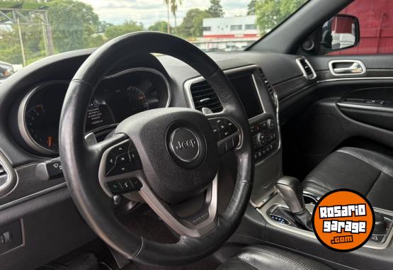 Camionetas - Chrysler JEEP GRAND CHEROKEE LIMIT 2018 Nafta 130000Km - En Venta