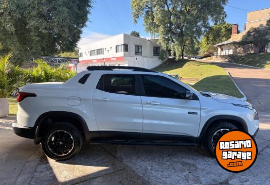 Camionetas - Fiat TORO ULTRA 2.0 CD 2024 Nafta 35000Km - En Venta