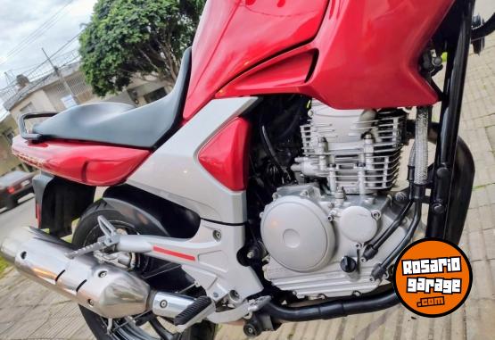 Motos - Yamaha Fazer 250 2010 Nafta 44444Km - En Venta