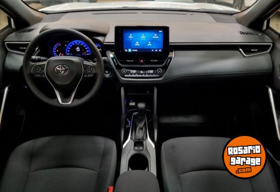 Autos - Toyota COROLLA CROSS XEI CVT 2026 Nafta 1000Km - En Venta