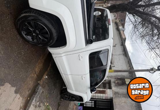 Camionetas - Volkswagen Amarok higline pack 2015 Diesel 206000Km - En Venta