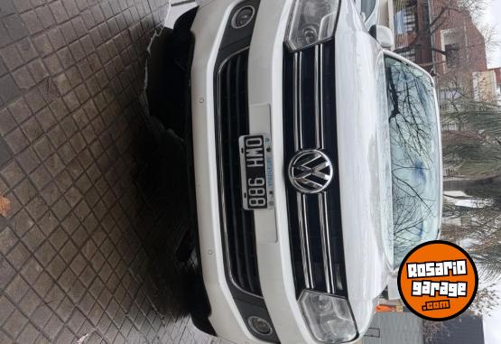 Camionetas - Volkswagen Amarok higline pack 2015 Diesel 206000Km - En Venta