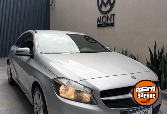 Autos - Mercedes Benz A200 urban 2017 Nafta 90000Km - En Venta
