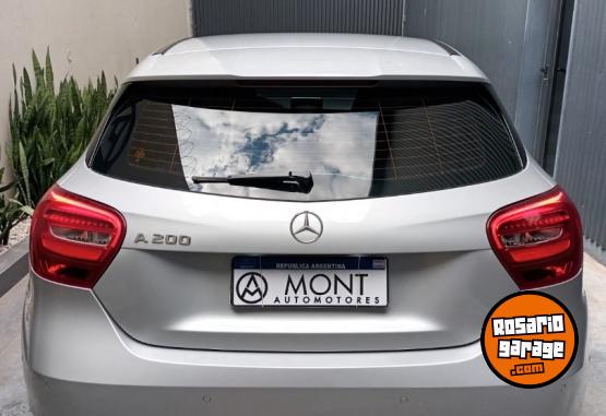Autos - Mercedes Benz A200 urban 2017 Nafta 90000Km - En Venta