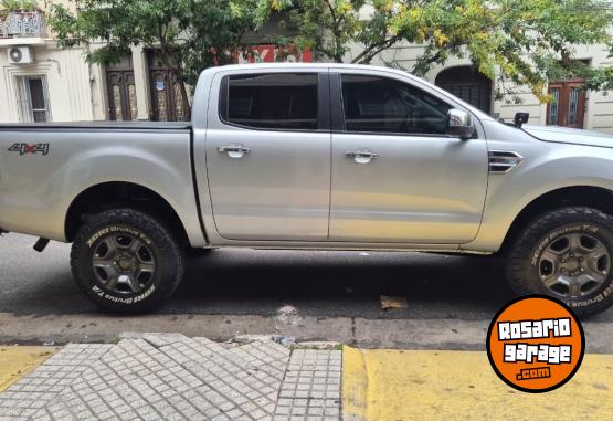 Camionetas - Ford Ranger xlt 4x4 at permuto 2018 Diesel 140000Km - En Venta