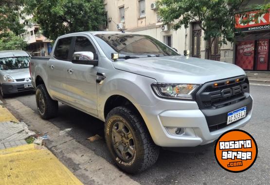 Camionetas - Ford Ranger xlt 4x4 at permuto 2018 Diesel 140000Km - En Venta