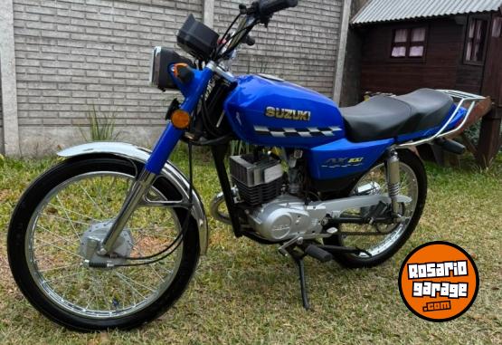 Motos - Suzuki AX100 2025 Nafta 3500Km - En Venta