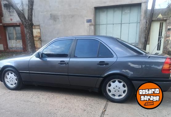 Autos - Mercedes Benz C180 1995 Nafta 348000Km - En Venta