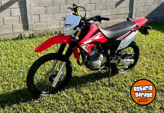 Motos - Honda XR 250 2023 Nafta 8000Km - En Venta