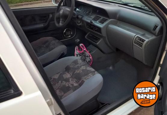 Autos - Renault Clio 1998 Nafta 246000Km - En Venta