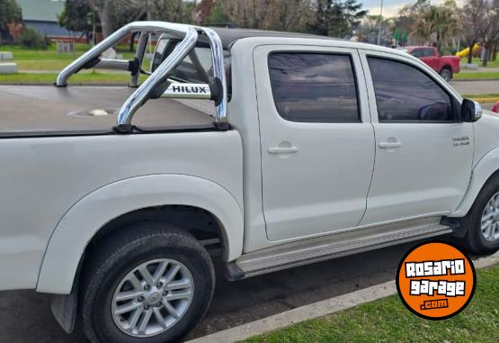 Camionetas - Toyota hilux 3.0 srv cuero 2015 Diesel 206000Km - En Venta