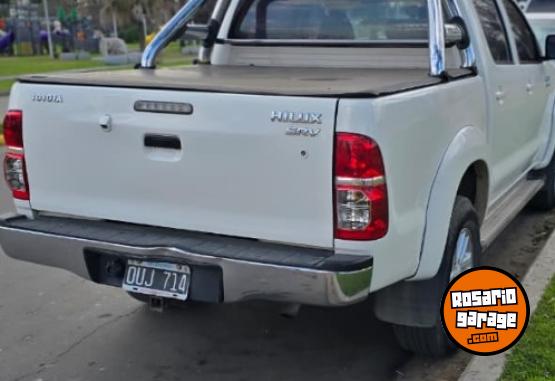 Camionetas - Toyota hilux 3.0 srv cuero 2015 Diesel 206000Km - En Venta