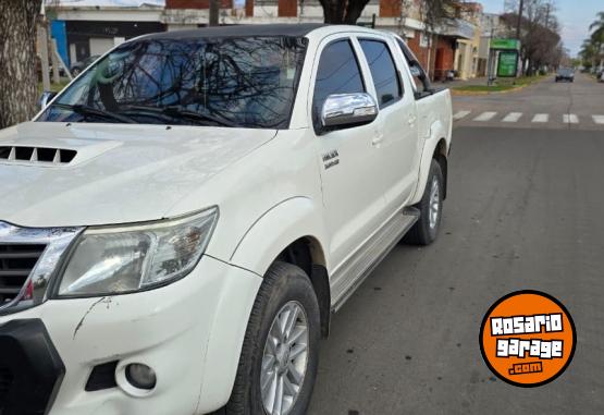 Camionetas - Toyota hilux 3.0 srv cuero 2015 Diesel 206000Km - En Venta