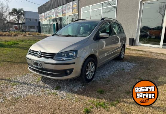 Autos - Volkswagen Suran highline 2014 Nafta 125000Km - En Venta