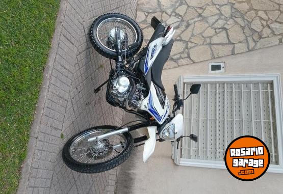 Motos - Motomel Skua 2022 Nafta 15500Km - En Venta