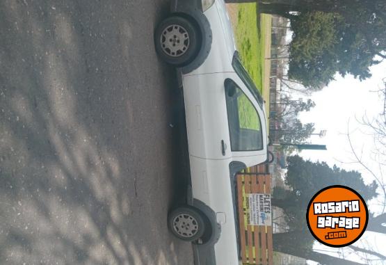 Camionetas - Fiat Fiat strada 1.4 2010 Nafta 220000Km - En Venta