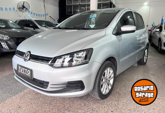Autos - Volkswagen Fox connect 2019 Nafta 80400Km - En Venta