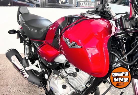 Motos - Bajaj 150 v15 2021 Nafta 372Km - En Venta