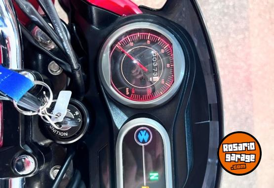 Motos - Bajaj 150 v15 2021 Nafta 372Km - En Venta