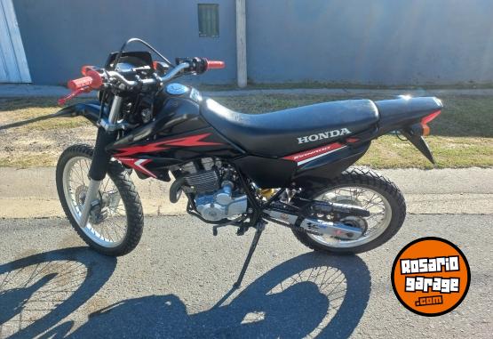 Motos - Honda Tornado 250 2018 Nafta 15000Km - En Venta