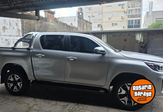 Camionetas - Toyota HILUX SRV SRX 2020 Diesel 152318Km - En Venta