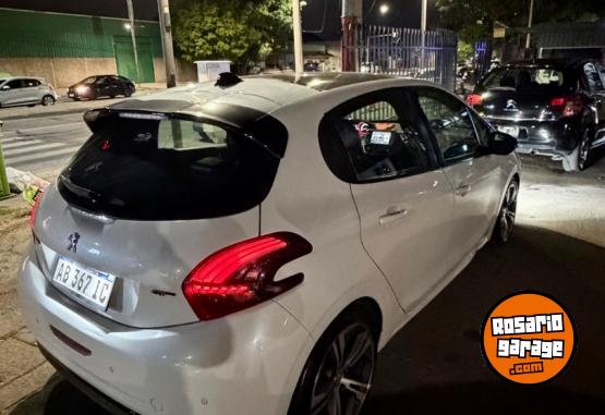 Autos - Peugeot 208gt 2017 Nafta 110000Km - En Venta