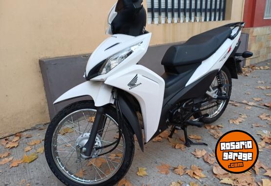 Motos - Honda Wave - 110cc 2021 Nafta 5000Km - En Venta