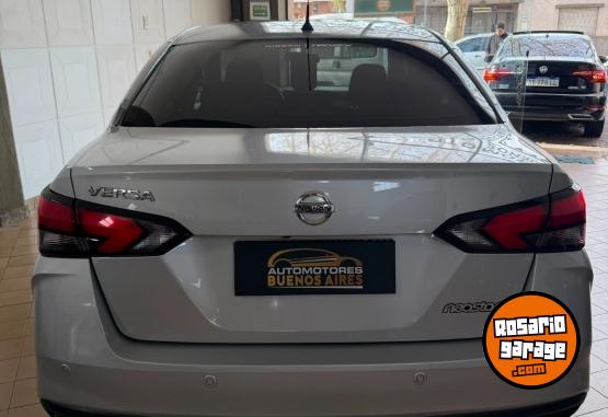 Autos - Nissan Versa 2022 Nafta - En Venta