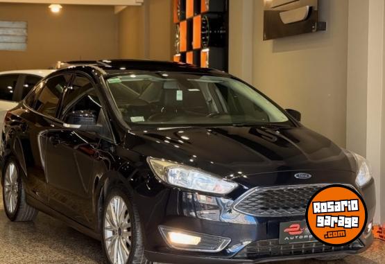 Autos - Ford FOCUS III SE PLUS 2015 Nafta 126000Km - En Venta
