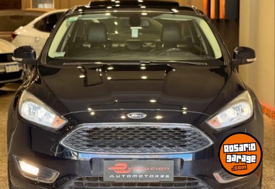 Autos - Ford FOCUS III SE PLUS 2015 Nafta 126000Km - En Venta