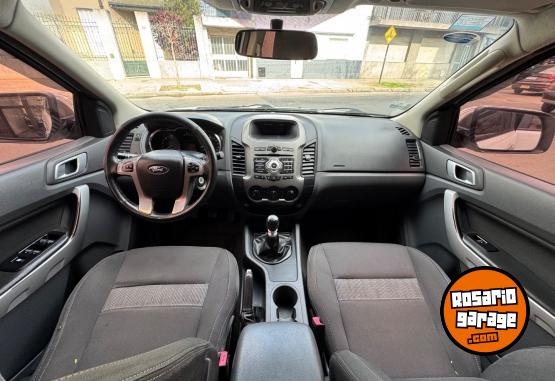 Camionetas - Ford Ranger 3.2 xlt 2013 Diesel 156000Km - En Venta