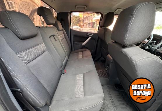 Camionetas - Ford Ranger 3.2 xlt 2013 Diesel 156000Km - En Venta