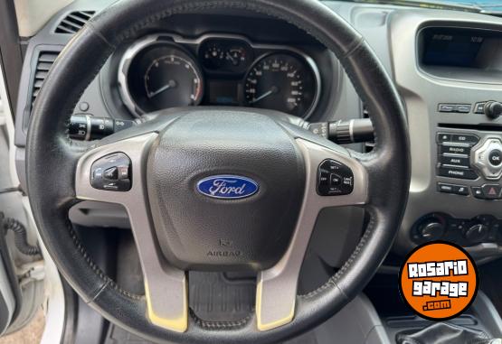 Camionetas - Ford Ranger 3.2 xlt 2013 Diesel 156000Km - En Venta