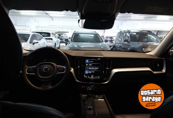 Autos - Volvo XC60 MOMENTUN T5 AWD 2018 Nafta 81000Km - En Venta