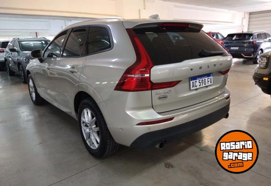Autos - Volvo XC60 MOMENTUN T5 AWD 2018 Nafta 81000Km - En Venta