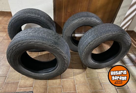 Accesorios para Autos - Cubiertas pirelli 265/65 R17 - En Venta